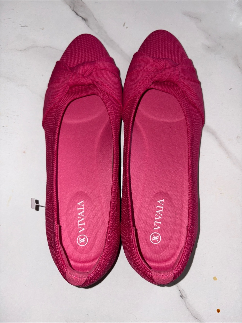 VIVALA Women's Knot-Accent Fuchsia Pointed Ballet Flats - Picture 2 of 4